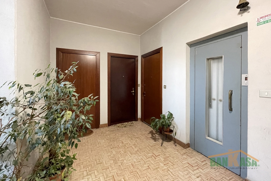 Appartamento in palazzina di 3 locali MILANO di 93 mq