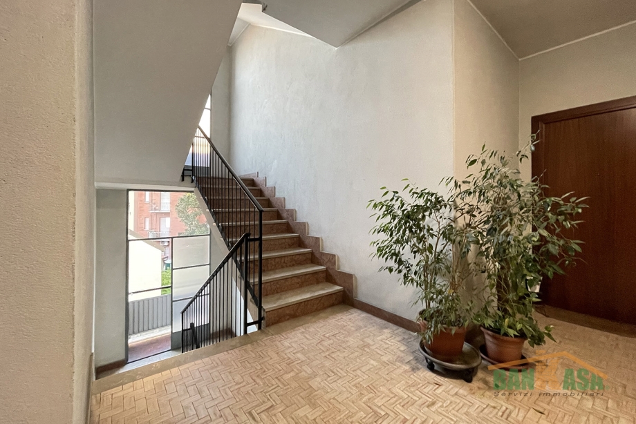 Appartamento in palazzina di 3 locali MILANO di 93 mq