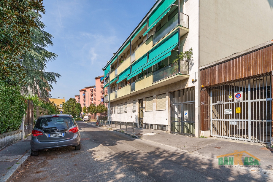 Appartamento in palazzina di 3 locali MILANO NIGUARDA di 80 mq