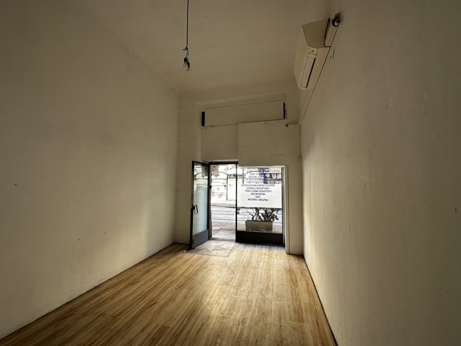 Negozio di 1 locale MILANO di 22 mq