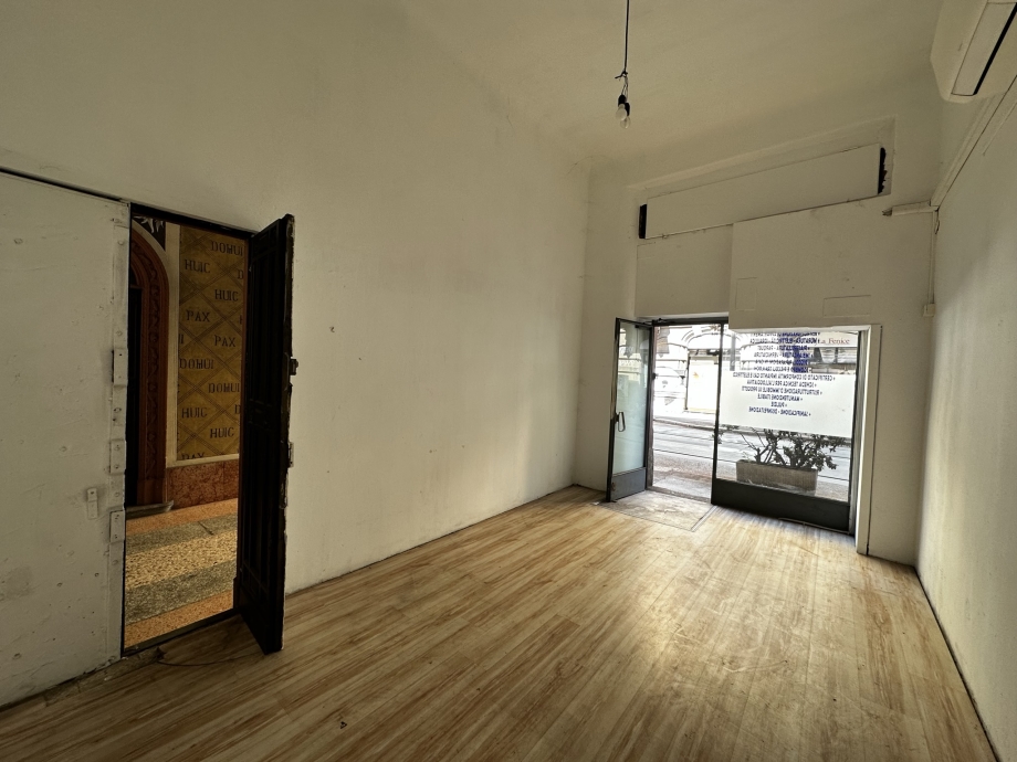 Negozio di 1 locale MILANO di 22 mq