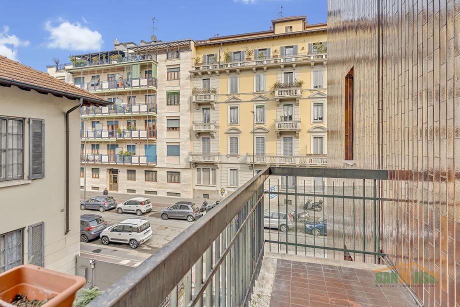 Appartamento in palazzina di 5 locali MILANO di 172 mq