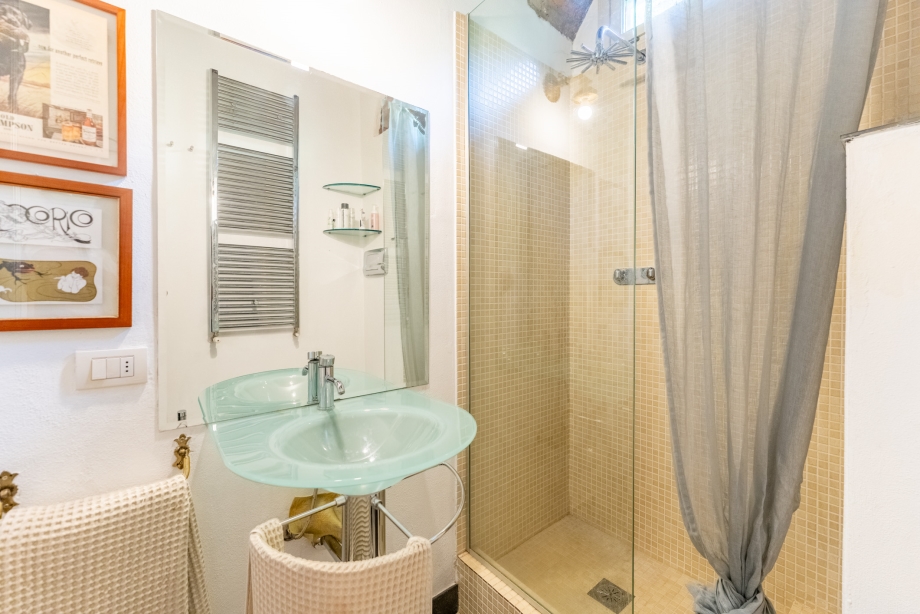 Casa di ringhiera di 3 locali 