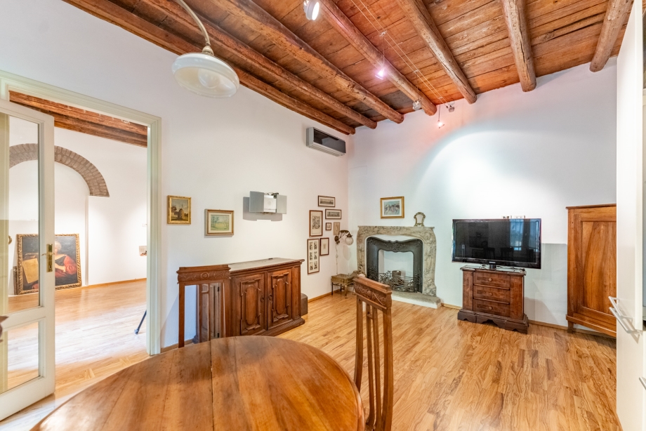 Casa di ringhiera di 3 locali 