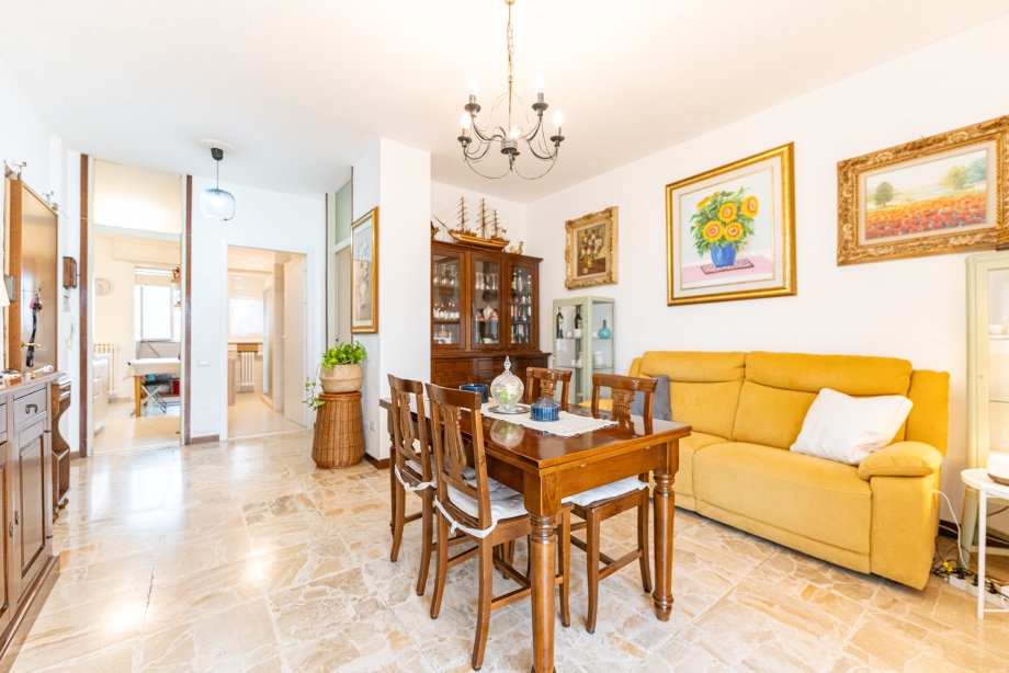 Appartamento in condominio di 4 locali 