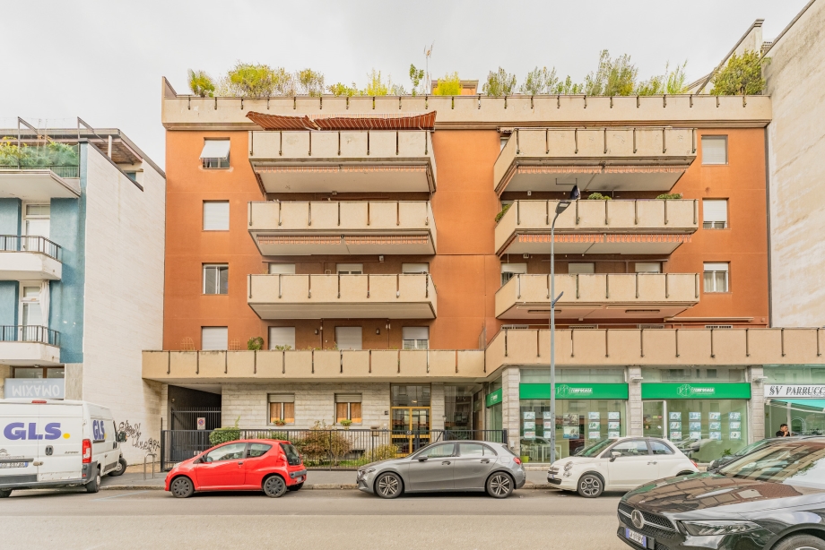 Appartamento in condominio di 4 locali 