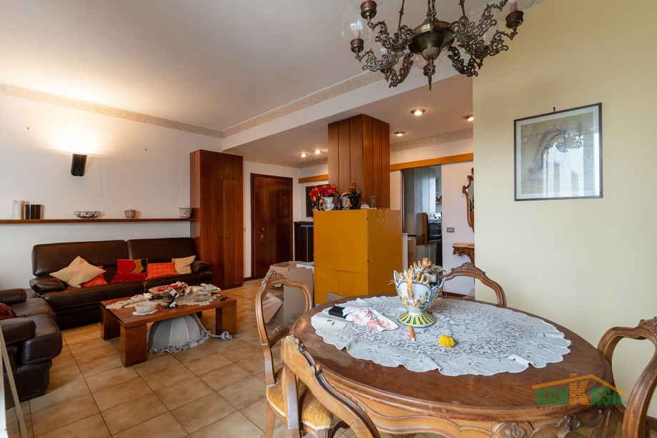 Appartamento in condominio di 3 locali 