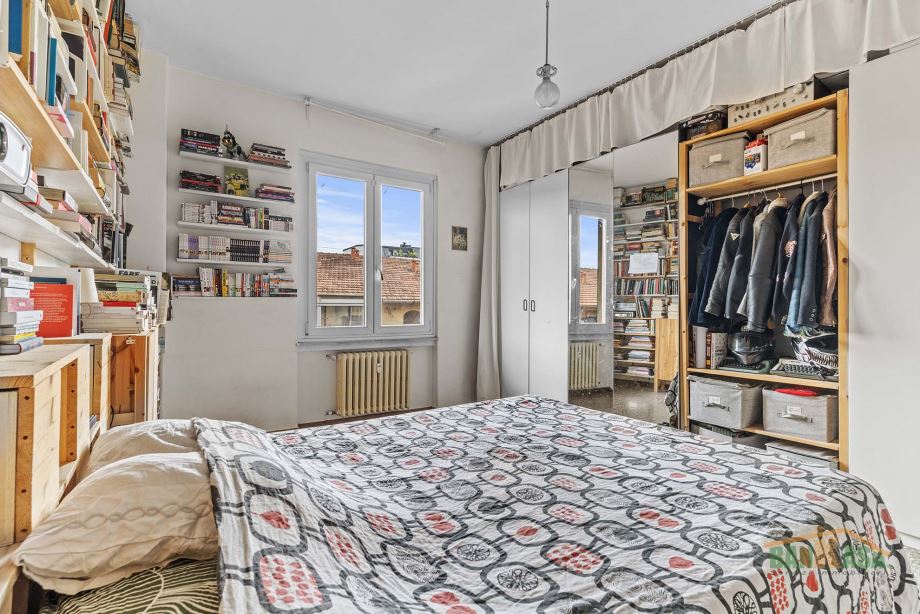 Casa di ringhiera di 2 locali 
