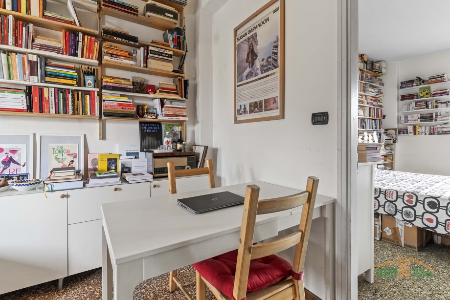 Casa di ringhiera di 2 locali 