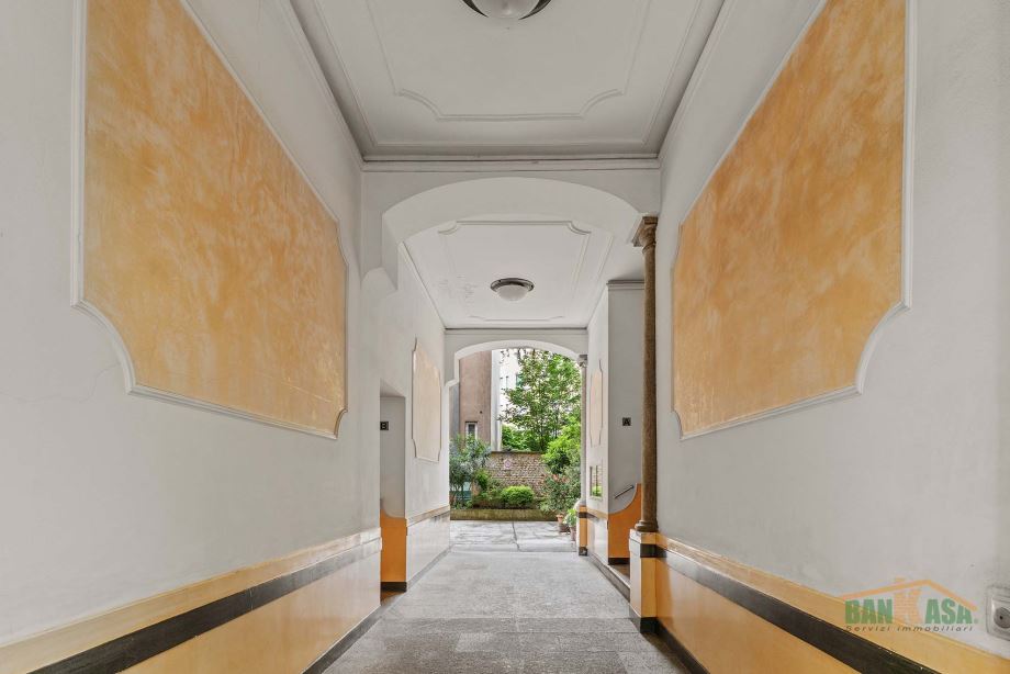 Casa di ringhiera di 2 locali 