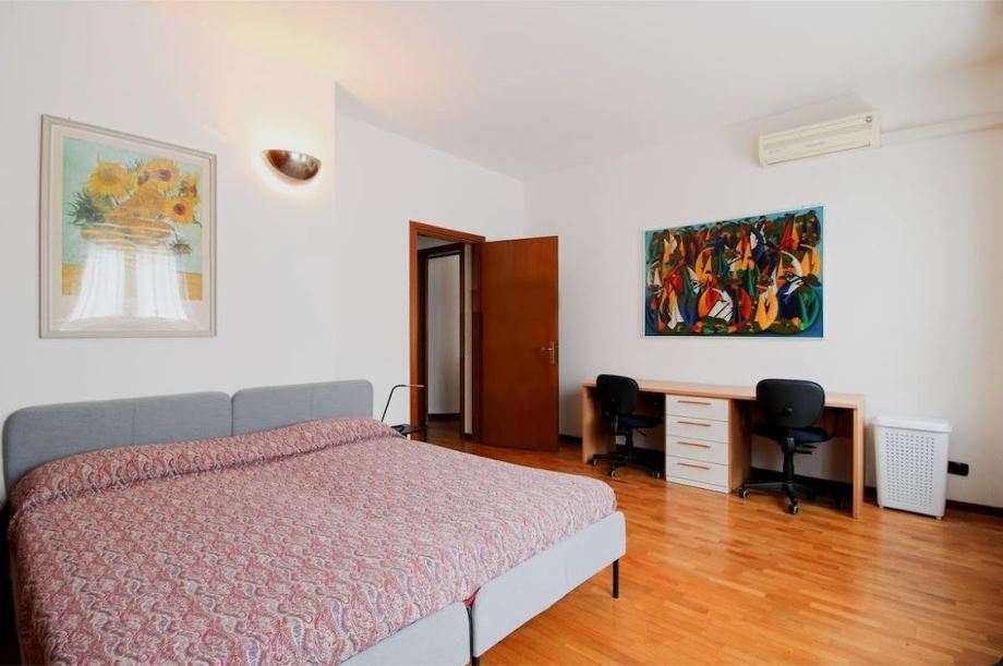 Porzione di villa trifamiliare di 3 locali 