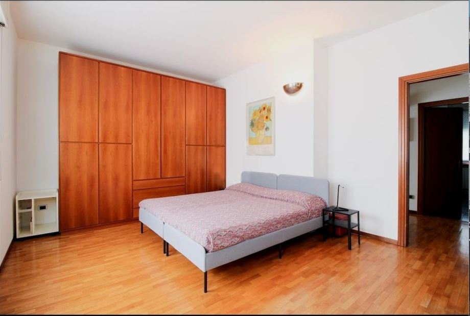 Porzione di villa trifamiliare di 3 locali 