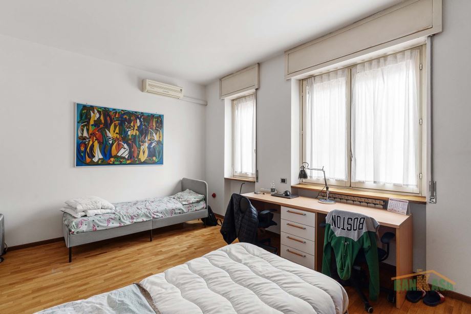 Porzione di villa trifamiliare di 3 locali 