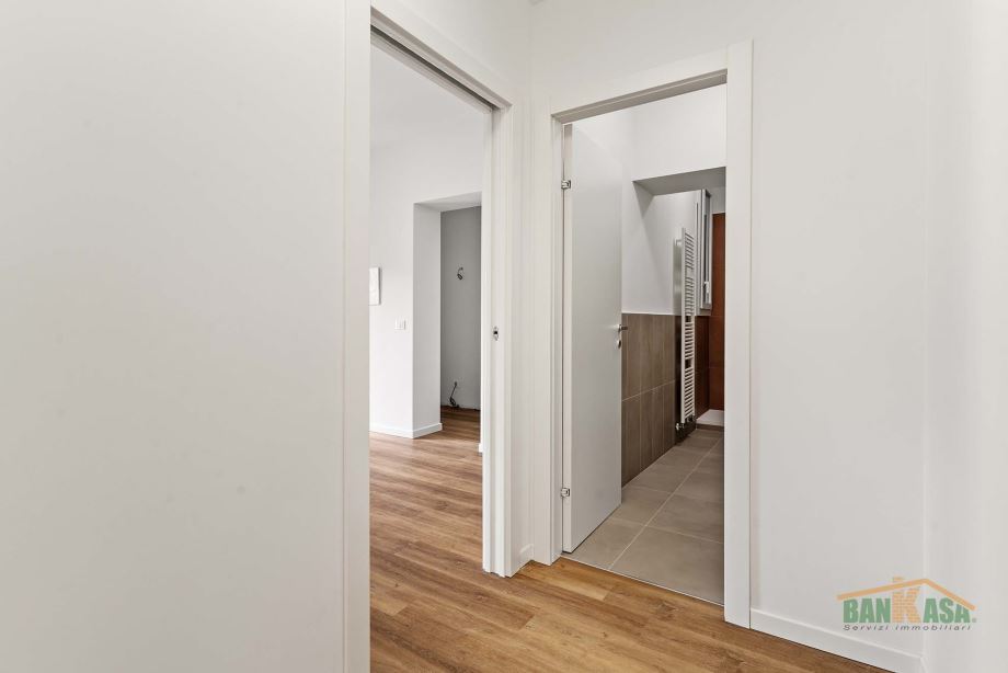 Casa di ringhiera di 2 locali 