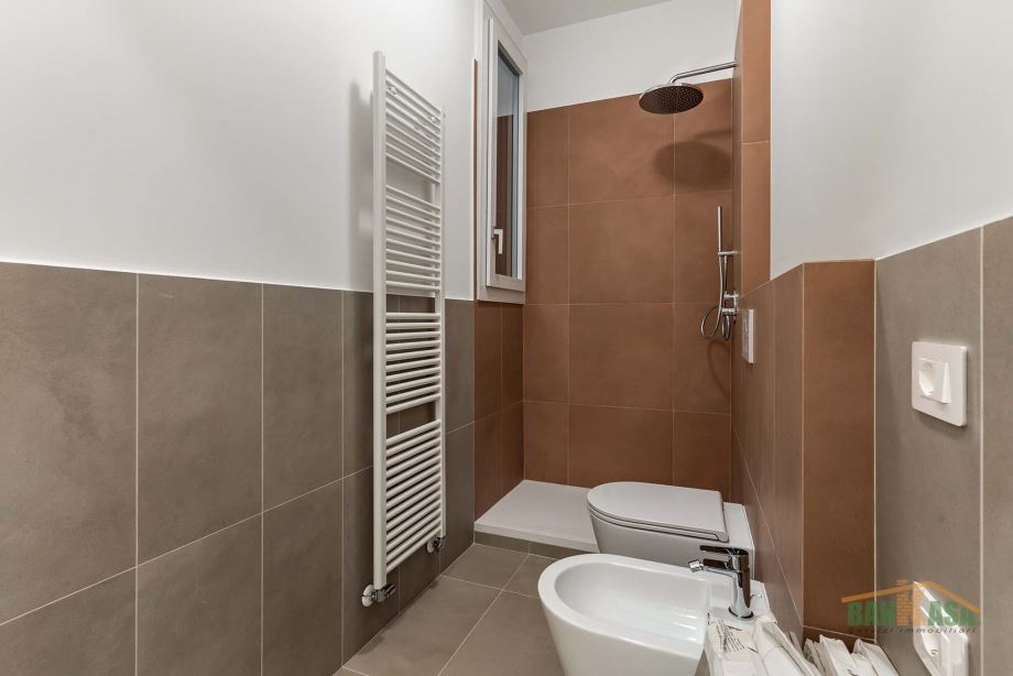 Casa di ringhiera di 2 locali 