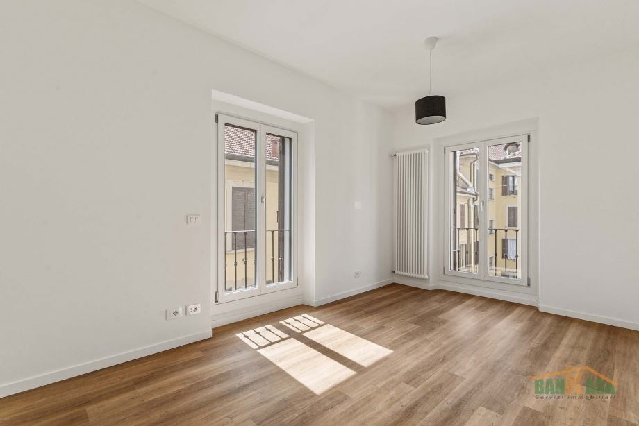 Casa di ringhiera di 2 locali 