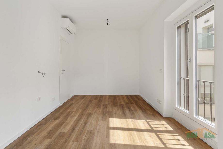 Casa di ringhiera di 2 locali 