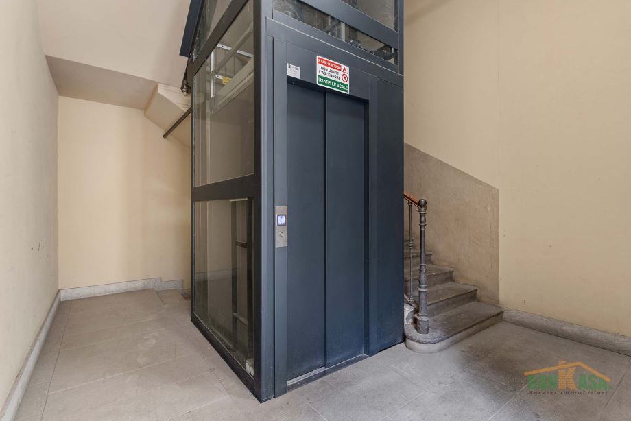 Casa di ringhiera di 2 locali 