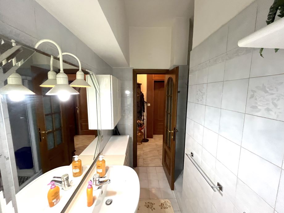Appartamento in condominio di 2 locali 