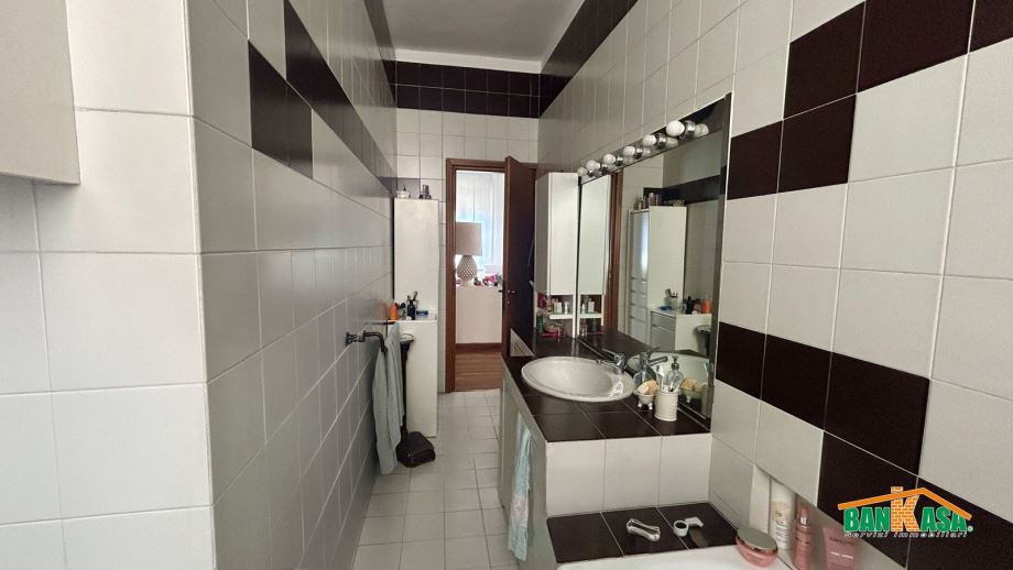 Appartamento in palazzina di 3 locali 