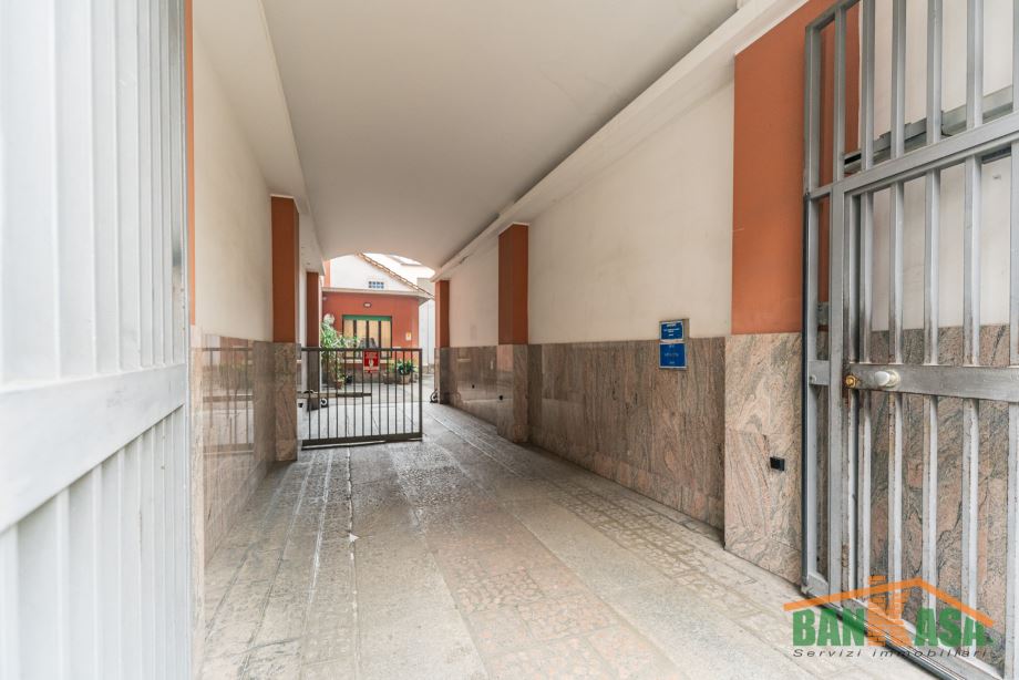 Casa di ringhiera di 2 locali 