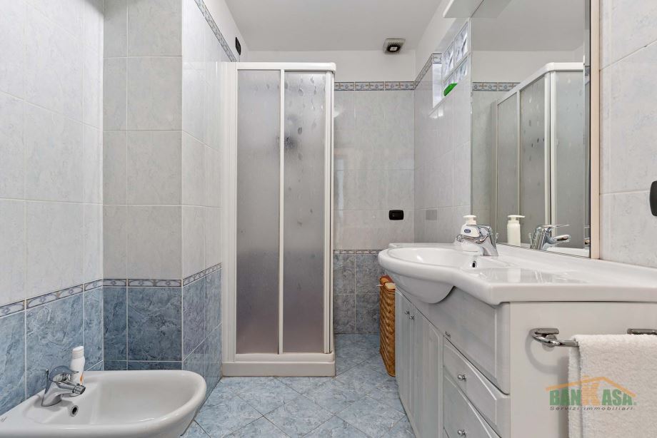 Casa di ringhiera di 2 locali 