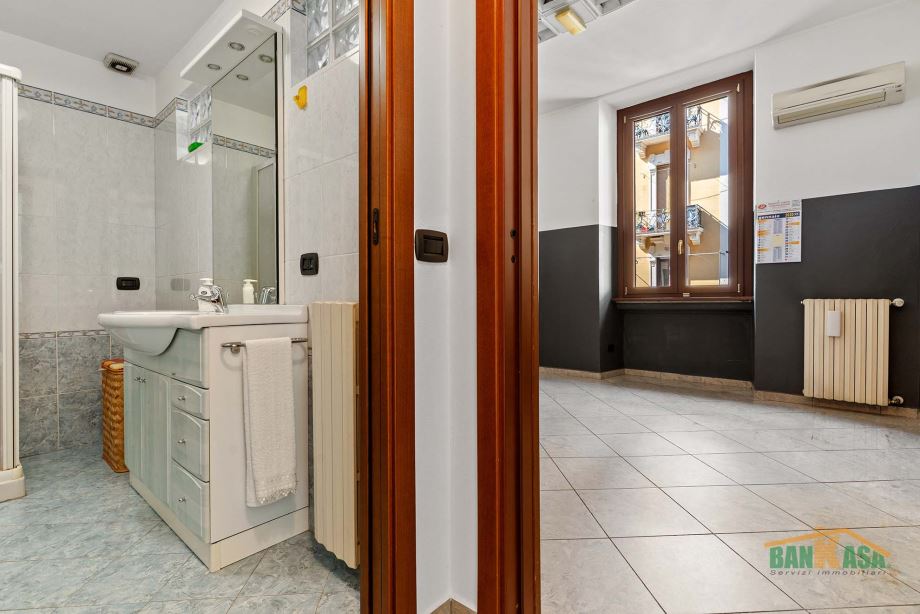 Casa di ringhiera di 2 locali 