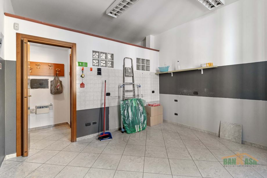 Casa di ringhiera di 2 locali 