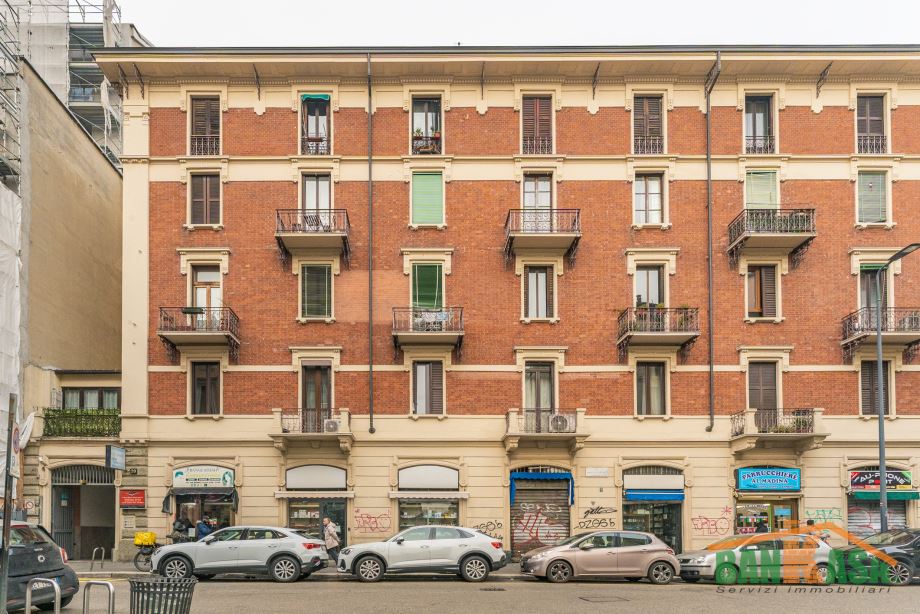 Casa di ringhiera di 2 locali 