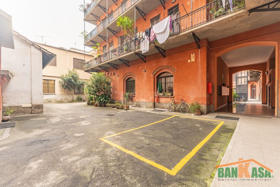 Casa di ringhiera di 2 locali 