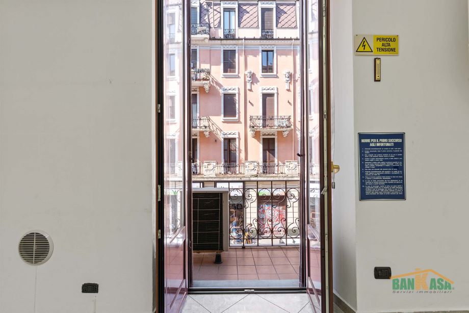 Casa di ringhiera di 2 locali 