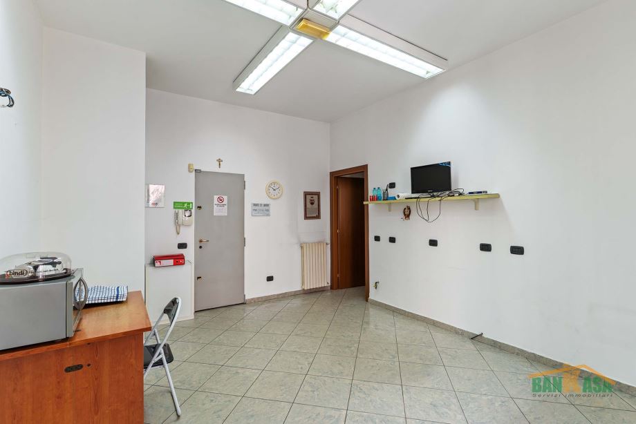 Casa di ringhiera di 2 locali 