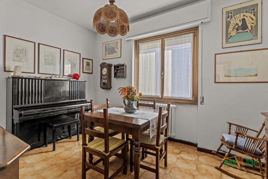 Appartamento in condominio di 4 locali 