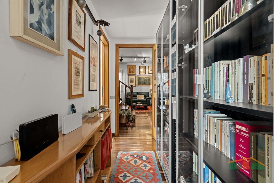 Appartamento in condominio di 4 locali 