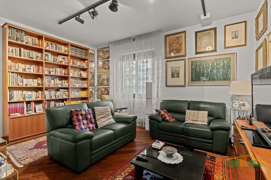 Appartamento in condominio di 4 locali 