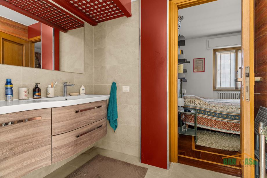 Appartamento in condominio di 4 locali 