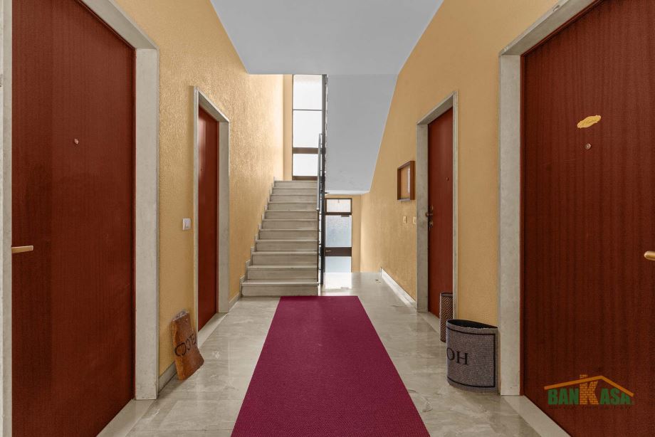 Appartamento in condominio di 4 locali 