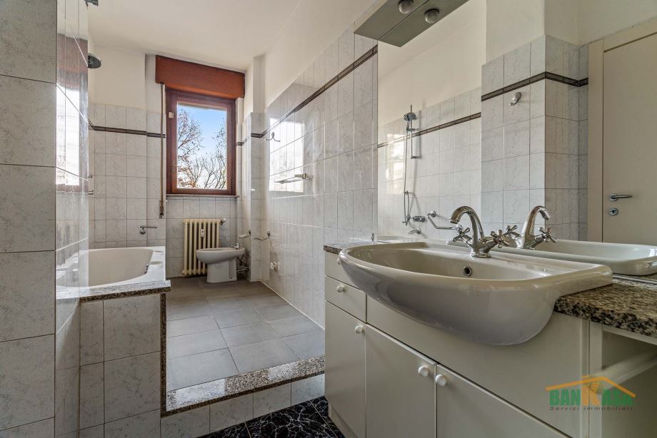 Appartamento in condominio di 3 locali 