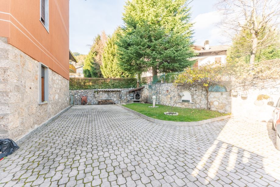 Appartamento in palazzina di 4 locali 