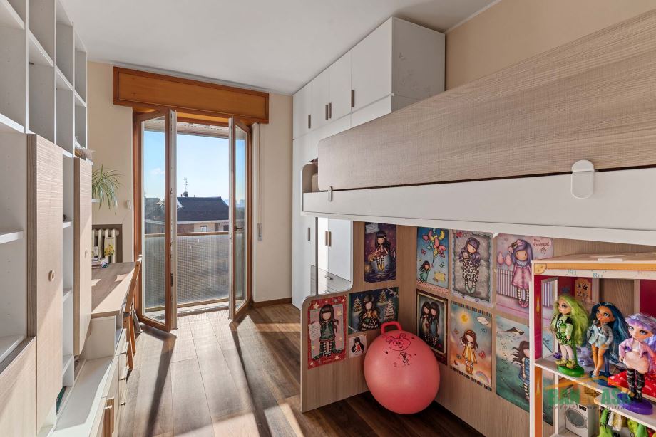 Appartamento in condominio di 4 locali 