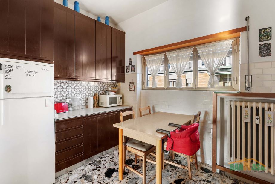 Appartamento in condominio di 4 locali 