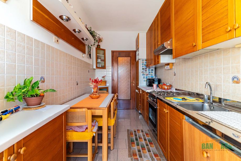 Appartamento in condominio di 3 locali 