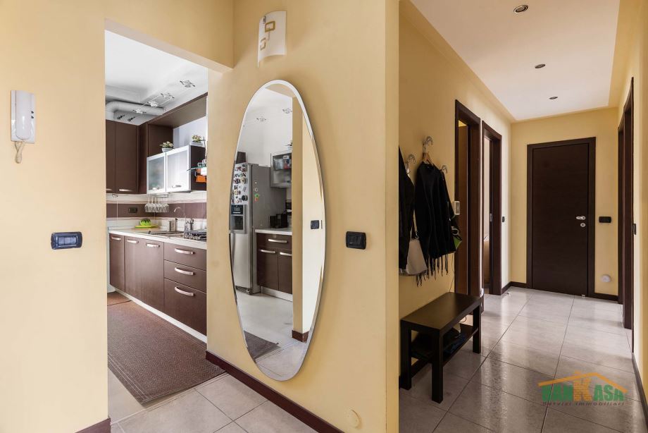 Appartamento in condominio di 4 locali 