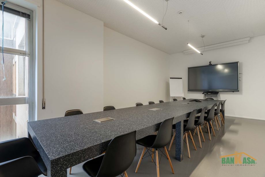 Appartamento in condominio di 5 locali 