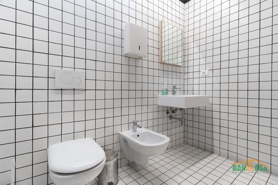 Appartamento in condominio di 5 locali 