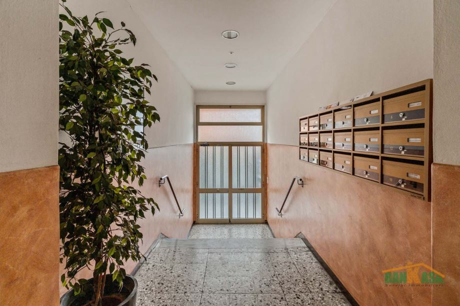 Appartamento in condominio di 2 locali 