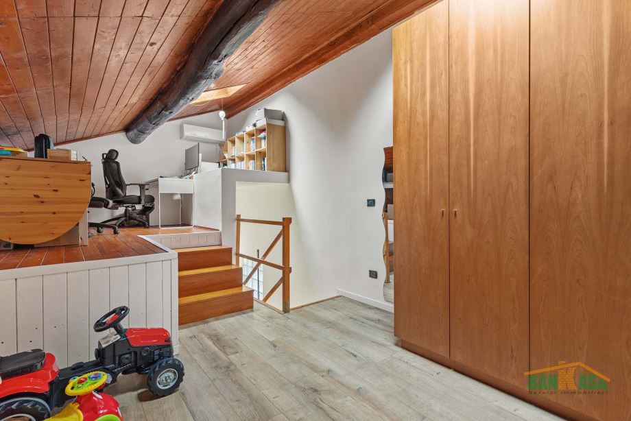 Casa di corte di 4 locali 