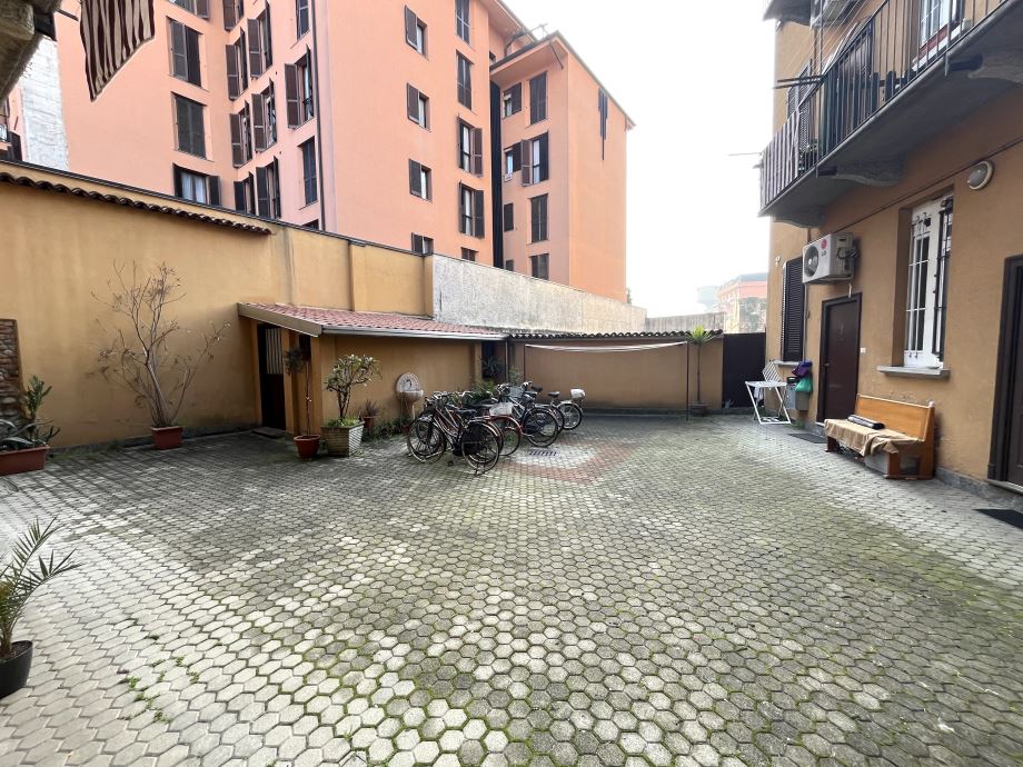 Casa di ringhiera di 1 locale 