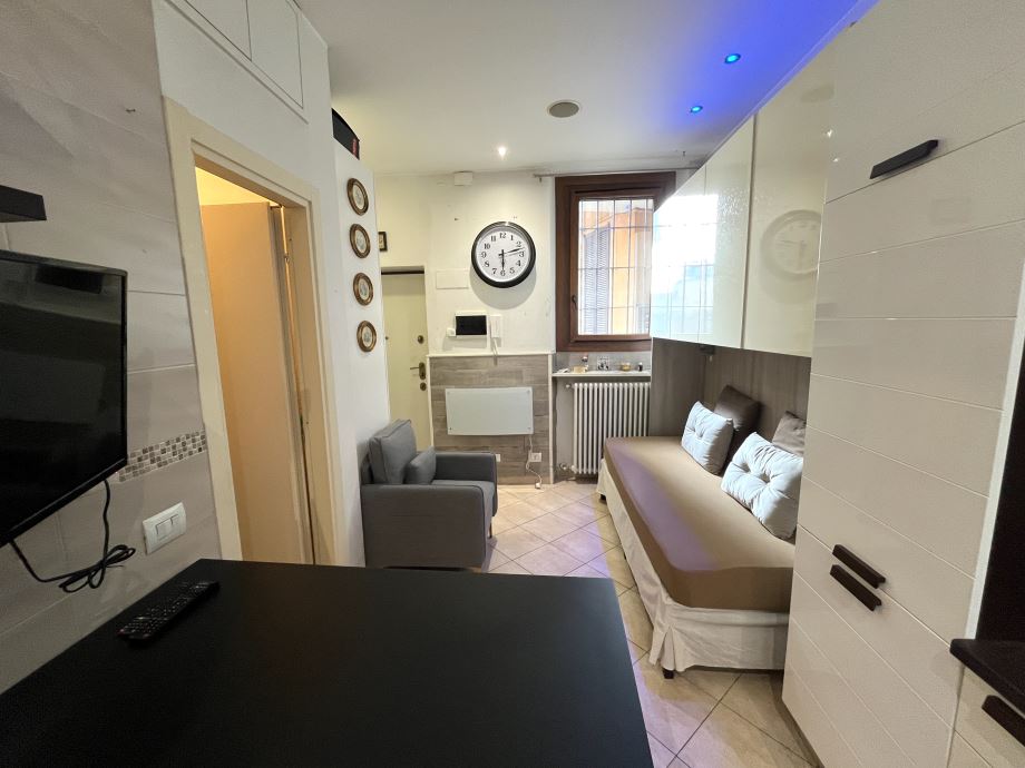 Casa di ringhiera di 1 locale 