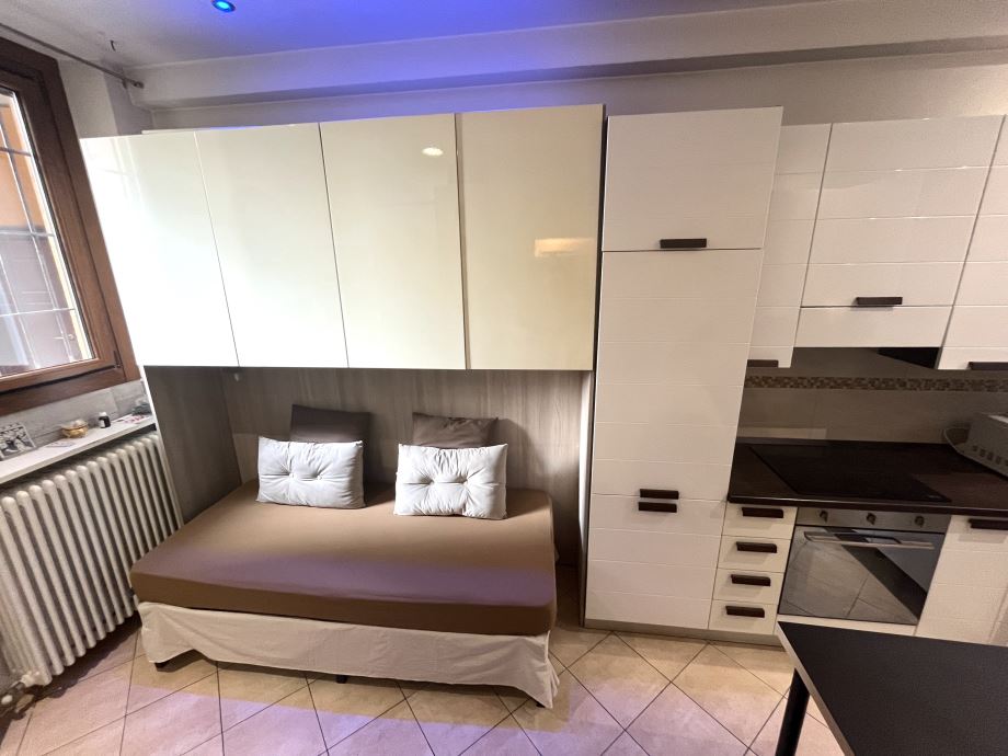 Casa di ringhiera di 1 locale 